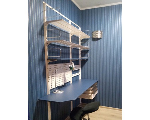 Игровой стол с выдвижными ящиками